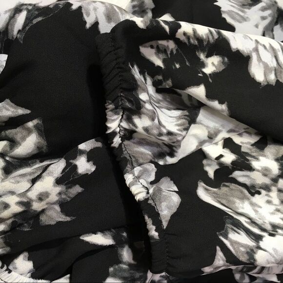 LORD & TAYLOR DESIGN LAB BOHO COTTAGECORE FLORAL LONG SLEEVE ROMPER POCKETS M - Picture 12 of 16